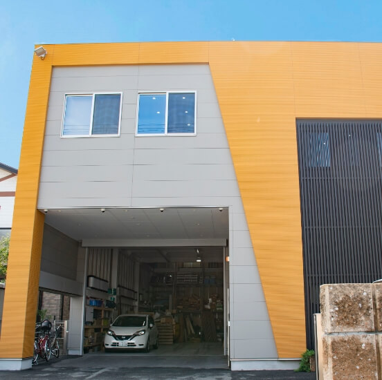 ラックプラス外観写真